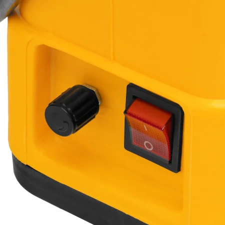 Опрыскиватель ранцевый аккумуляторный D-16LA, 16 л, 12 В, 8 Ач Denzel 64789