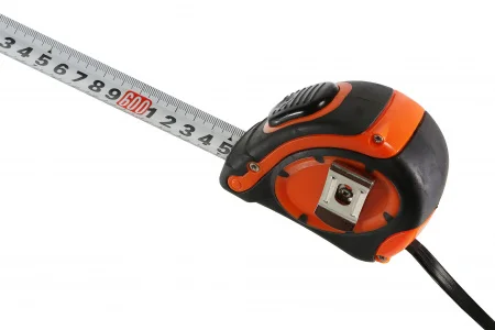 Рулетка с автостопом обрезиненный пластик магнитная фиксация 5м X 25мм +1м бесплатно Sturm 2010-10-5-25