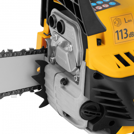 Пила цепная бензиновая DS-5218, шина 45 см, 52см3, 3 л.с., шаг 0.325. паз 1.5 мм, 72 зв Denzel 95237