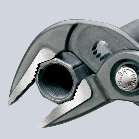 Клещи переставные COBRA сантехнические с фиксатором 32 мм (1 1/4) под ключ 34 мм L-250 мм Cr-V серые обливные рукоятки